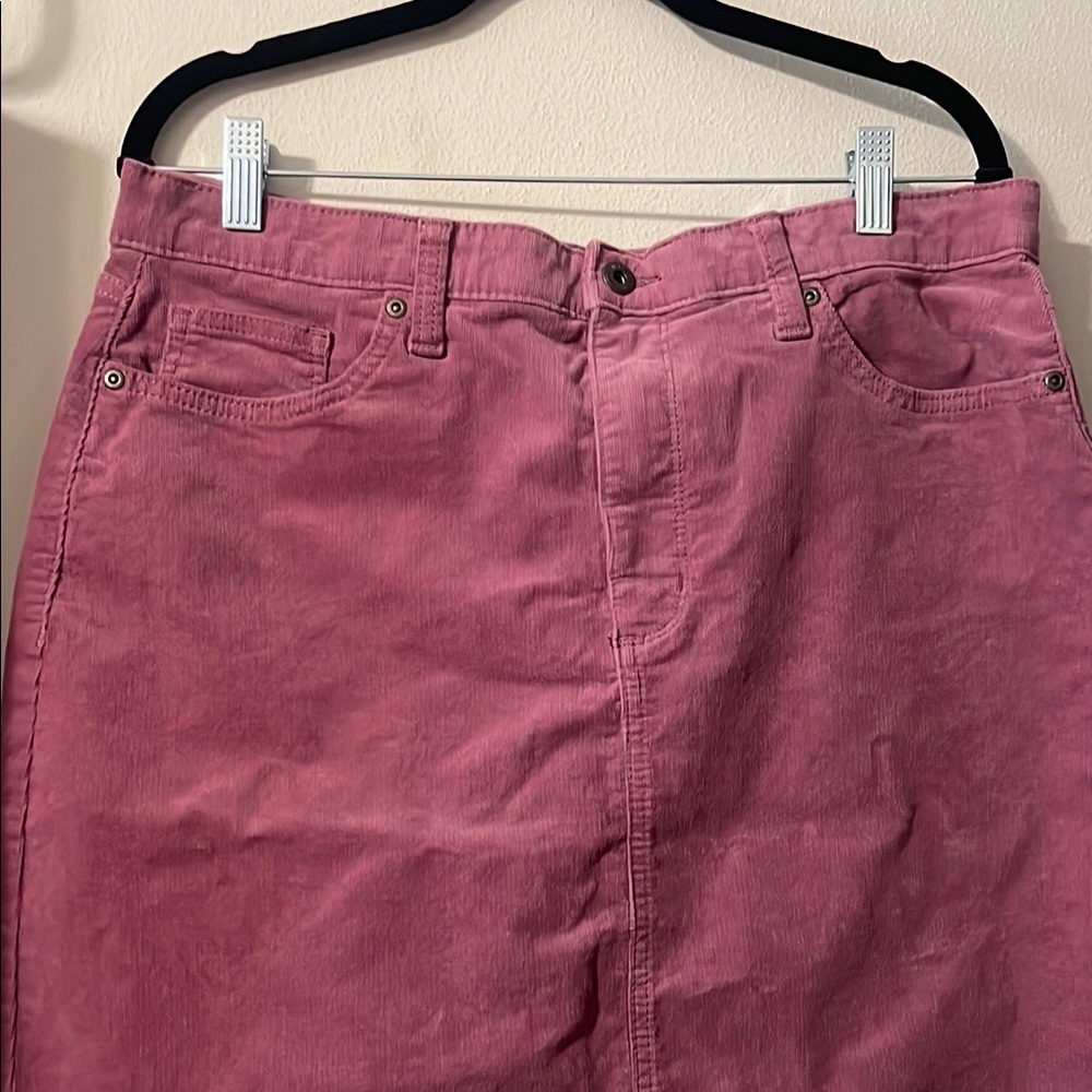 St. John's Bay Pink Skirt Set